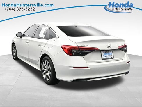 Used 2023 Honda Civic LX image 7
