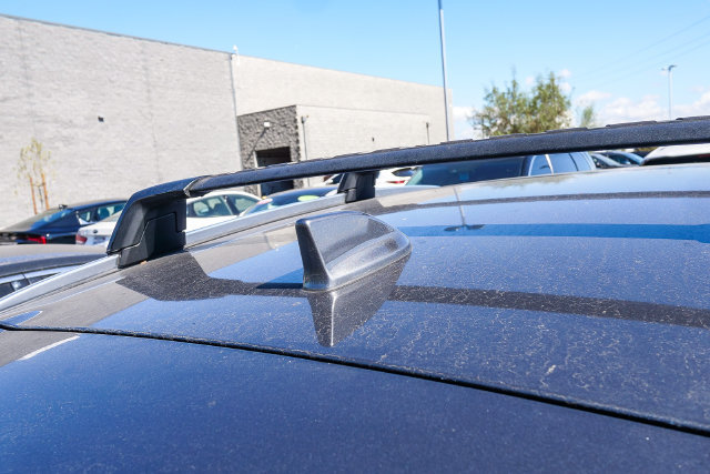 Used 2025 Nissan Kicks SR FWD image 12