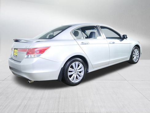 Used 2011 Honda Accord EX-L image 7