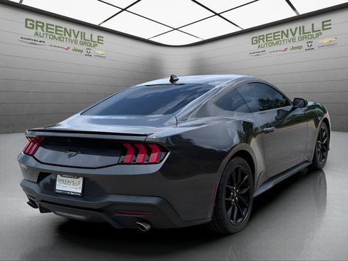 Used 2024 Ford Mustang Coupe RWD image 8