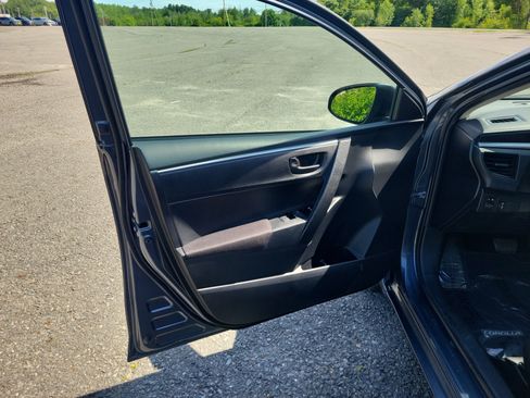 Used 2014 Toyota Corolla L FWD image 15