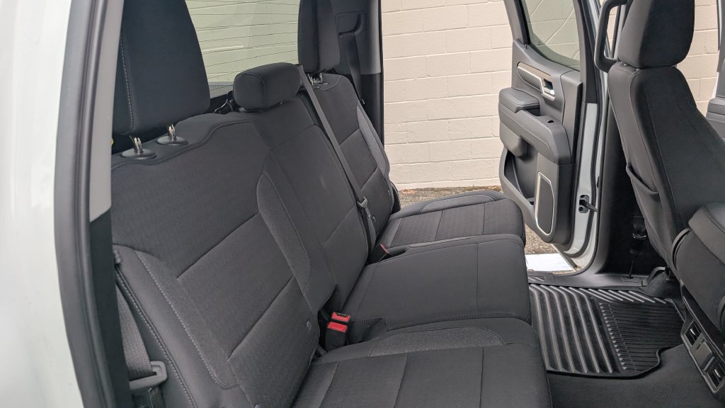 Used 2024 Chevrolet Silverado 1500 LT AWD/4WD image 19