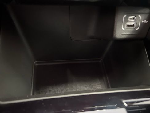 New 2026 Jeep Compass Limited image 16