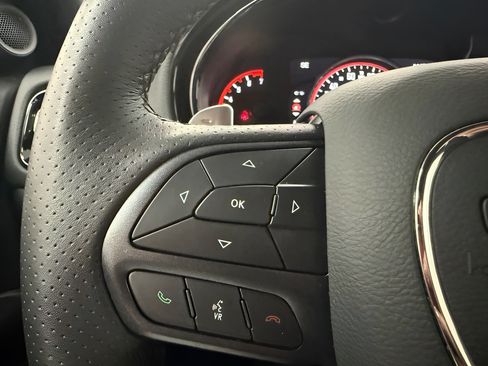 Used 2025 Dodge Durango GT RWD image 19