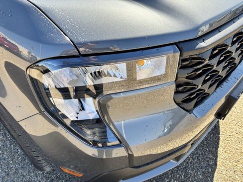 New 2025 Ford Maverick XLT image 8