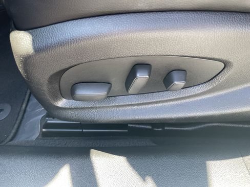 Used 2014 Chevrolet Impala LT w/ Convenience Package FWD image 13