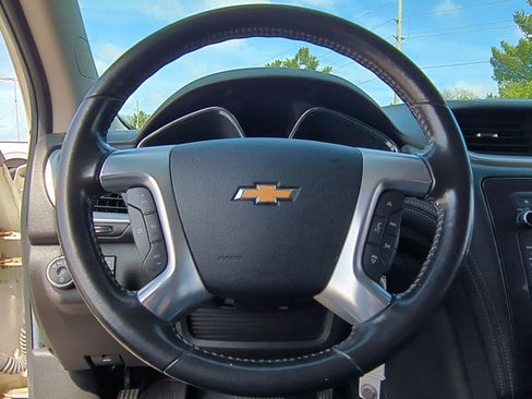 Used 2015 Chevrolet Traverse LT AWD/4WD image 23