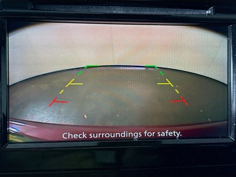 Used 2021 Nissan Rogue Sport S image 19