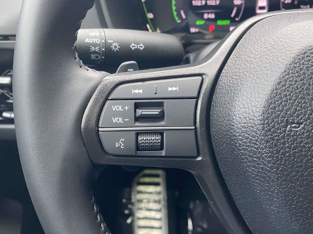 Certified 2025 Honda Accord Sport image 19