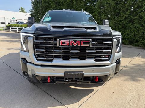 New 2026 GMC Sierra 2500 AT4 w/ AT4 Premium Plus Package AWD/4WD image 6