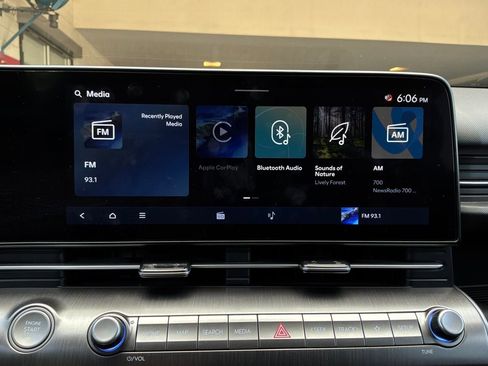 Used 2025 Hyundai Kona SEL FWD image 30