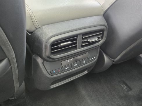 Certified 2025 Honda Pilot Touring image 13
