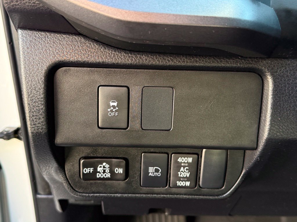Used 2023 Toyota Tacoma TRD Off-Road AWD/4WD image 14