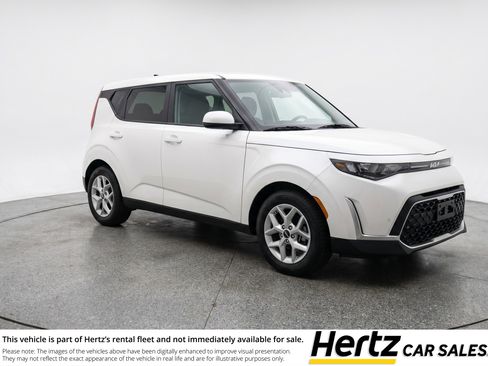 Used 2025 Kia Soul LX w/ LX Technology Package FWD image 1