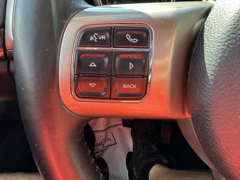 Used 2012 Jeep Grand Cherokee Laredo AWD/4WD image 18