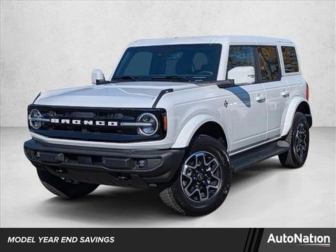 New 2025 Ford Bronco Outer Banks image 1