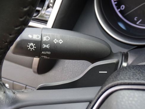Used 2024 Toyota Camry SE FWD image 35