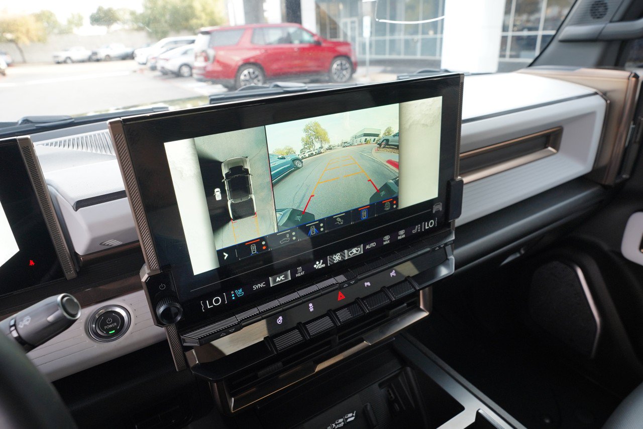 Used 2024 GMC Hummer EV 2X AWD/4WD image 13