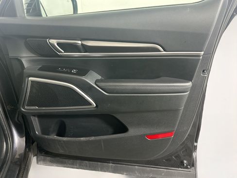 Used 2025 Kia Telluride S image 36