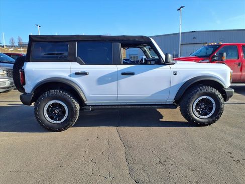 Used 2022 Ford Bronco Big Bend w/ Sasquatch Package image 2