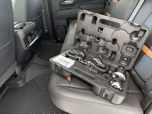 New 2026 GMC Sierra 2500 AT4 w/ Technology Package AWD/4WD image 36