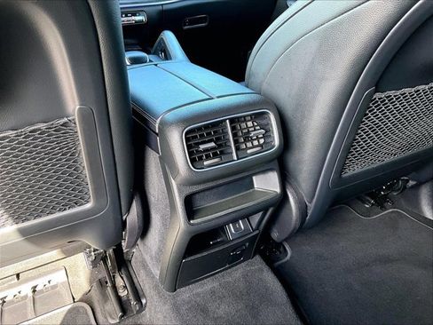 Used 2021 Mercedes-Benz GLE 350 4MATIC image 22