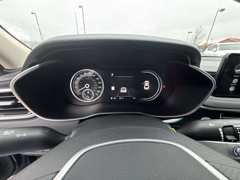 Used 2026 Genesis G70 2.5T Prestige RWD image 21