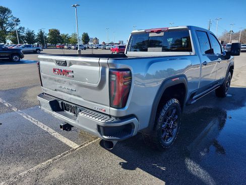 Certified 2025 GMC Sierra 2500 AT4 w/ AT4 Premium Plus Package image 3