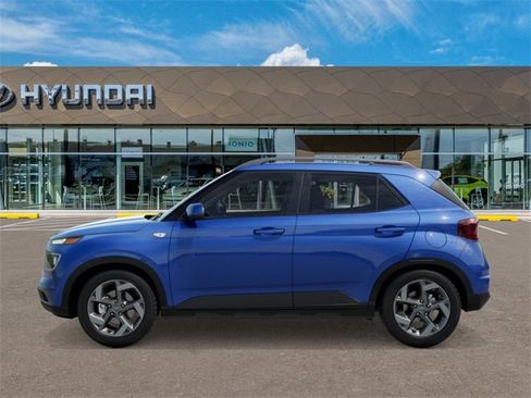 New 2026 Hyundai Venue SEL image 3