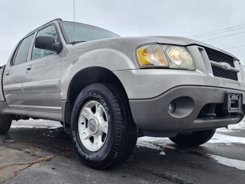 Used 2003 Ford Explorer Sport Trac XLS image 9