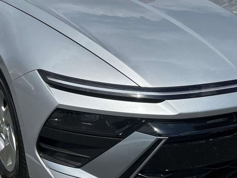 Certified 2025 Hyundai Sonata SE FWD image 10