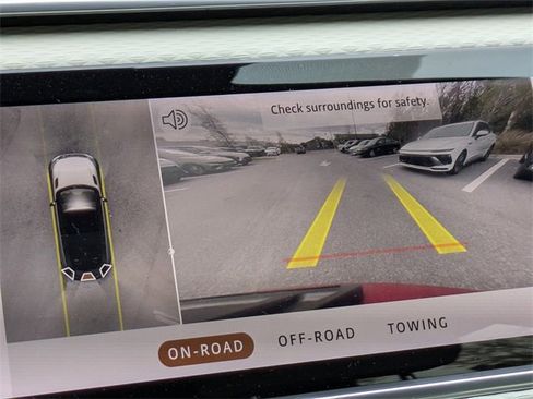 Used 2021 Land Rover Range Rover Velar R-Dynamic S image 24