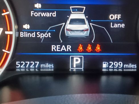 Used 2023 Nissan Altima 2.5 SL image 2