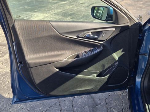 Used 2024 Chevrolet Malibu LT image 18