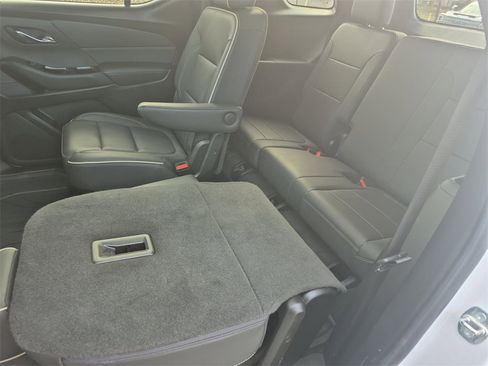Used 2023 Chevrolet Traverse Premier w/ Redline Edition image 30