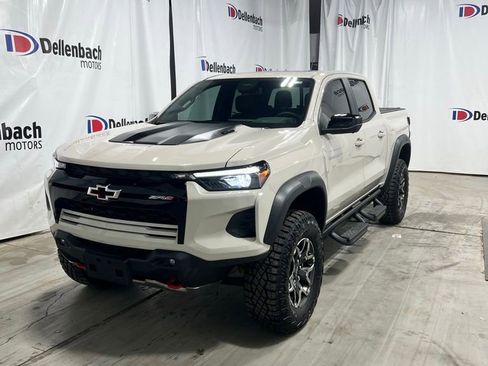 Used 2026 Chevrolet Colorado ZR2 w/ Technology Package AWD/4WD image 2