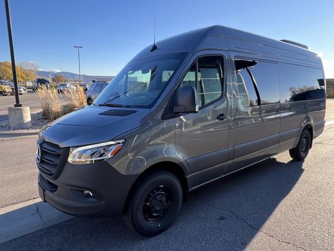 New 2025 Mercedes-Benz Sprinter 2500 image 5