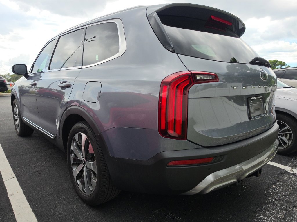 Used 2021 Kia Telluride EX w/ EX Premium Package FWD image 16