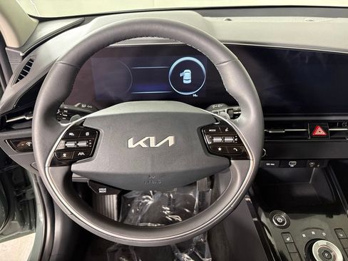 New 2026 Kia Niro Wind FWD image 23