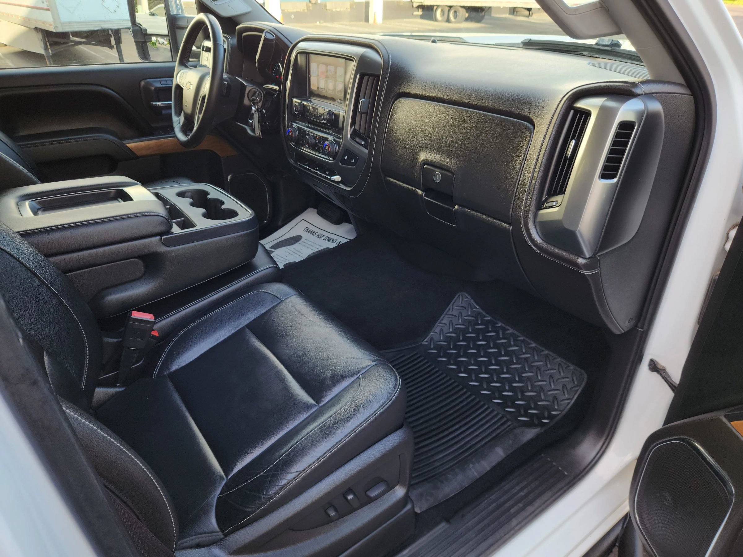 Used 2016 Chevrolet Silverado 2500 LTZ AWD/4WD image 19
