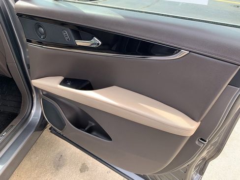 Certified 2022 Lincoln Nautilus Reserve w/ Equipment Group 201A image 16