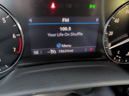 Certified 2022 Buick Envision Preferred image 28