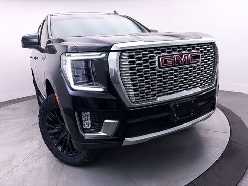 Used 2024 GMC Yukon Denali AWD/4WD image 17