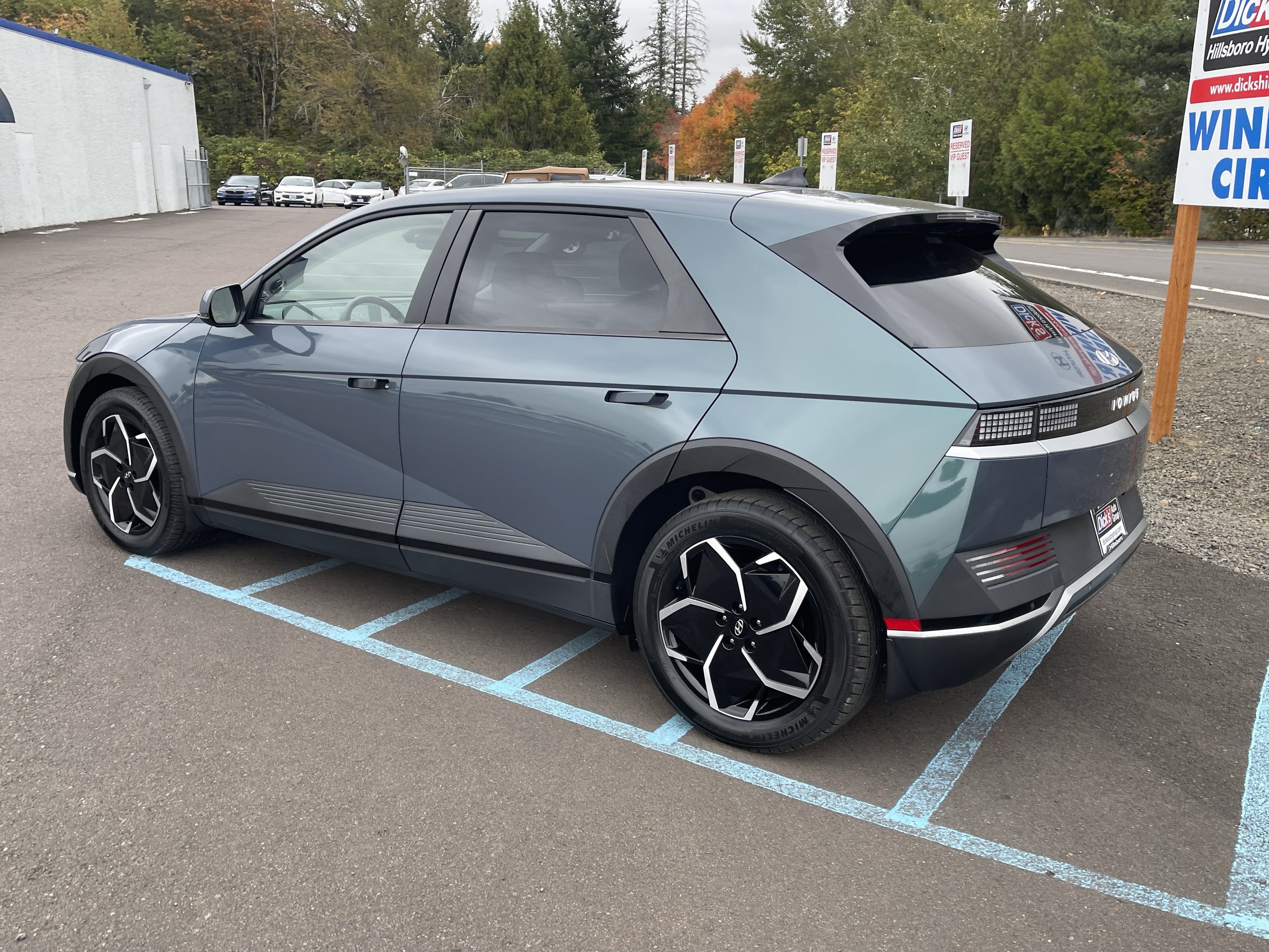Certified 2023 Hyundai Ioniq 5 SEL AWD/4WD image 3