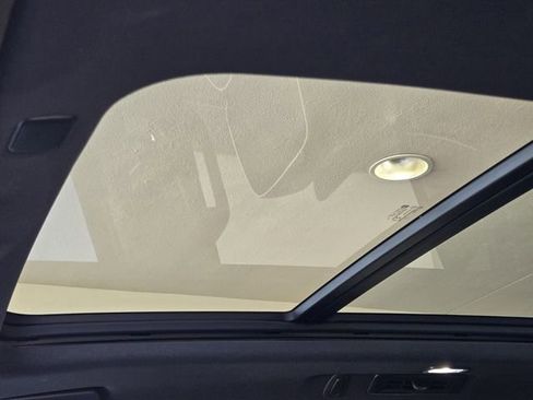 Used 2021 GMC Yukon SLT w/ SLT Premium Package RWD image 30