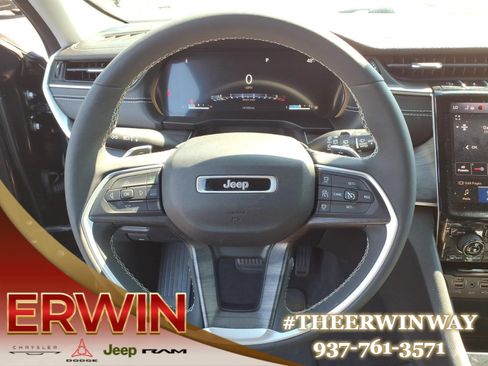 Used 2023 Jeep Grand Cherokee Limited w/ Trailer Tow Package image 17