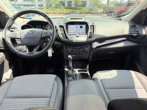 Used 2018 Ford Escape SE w/ SE Sport Appearance Package AWD/4WD image 14