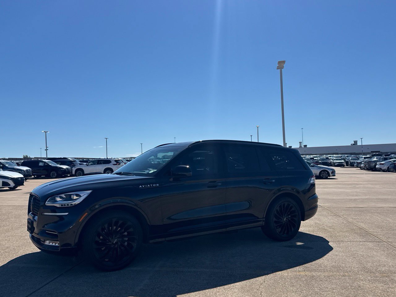 Used 2023 Lincoln Aviator Reserve w/ Equipment Group 201A RWD image 13