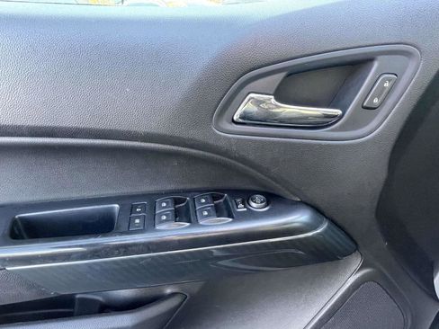 Used 2015 GMC Canyon SLE w/ All-Terrain Package image 19