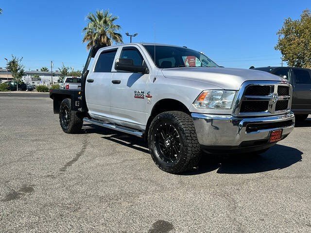 Used 2016 RAM 3500 Tradesman w/ Chrome Appearance Group AWD/4WD image 2